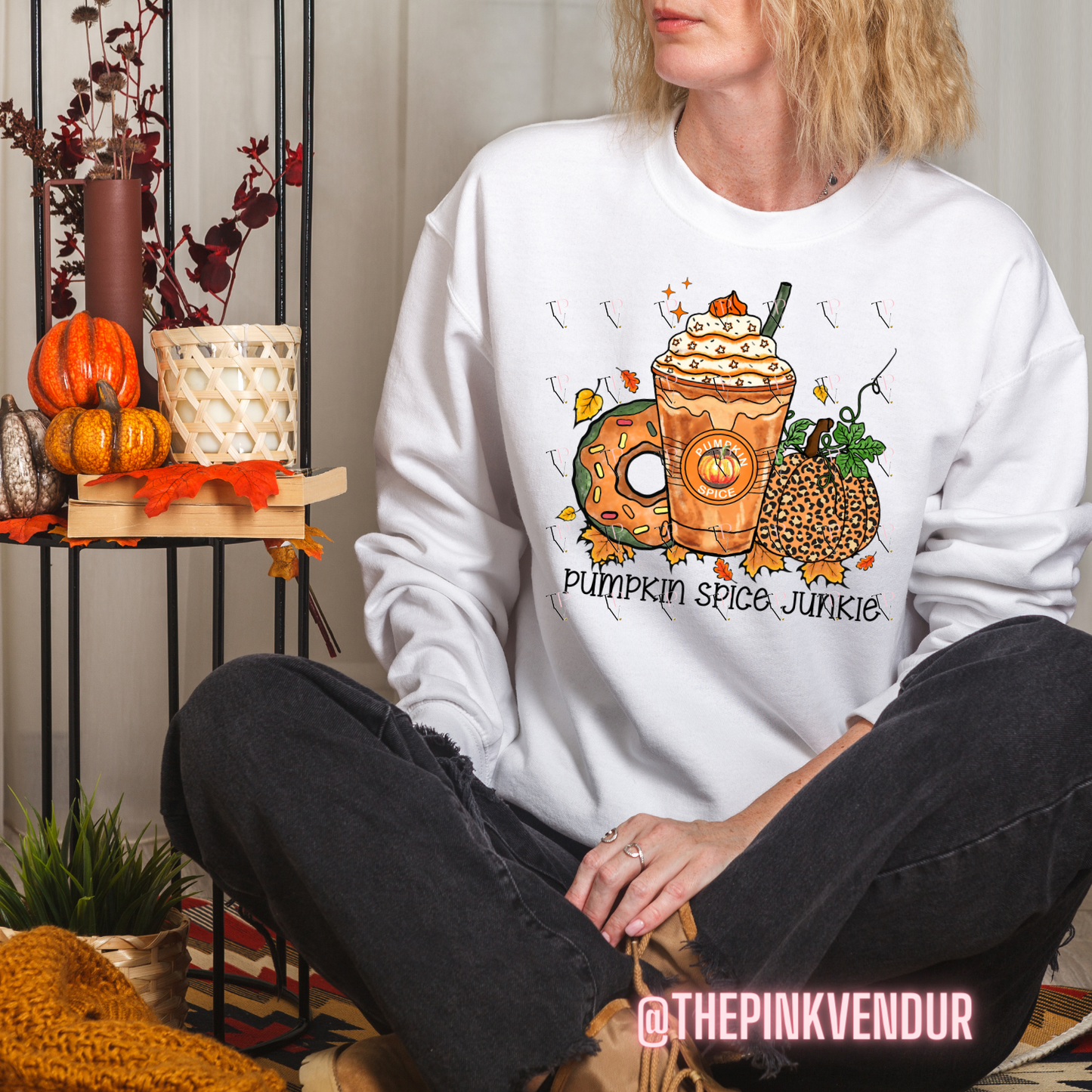 PUMPKIN SPICE JUNKIE CREW NECK